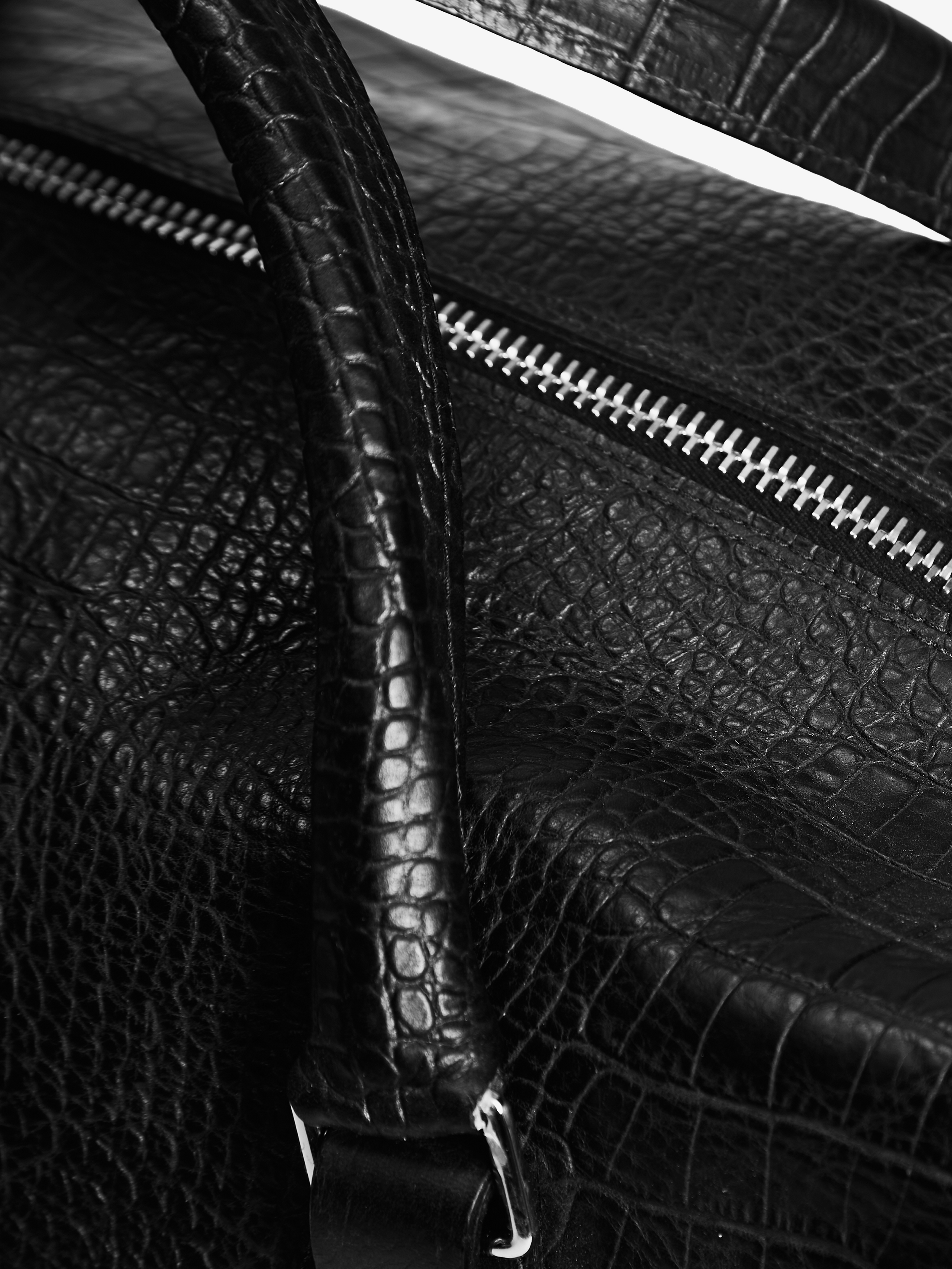 Sac duffle || cuir noir embossé croco