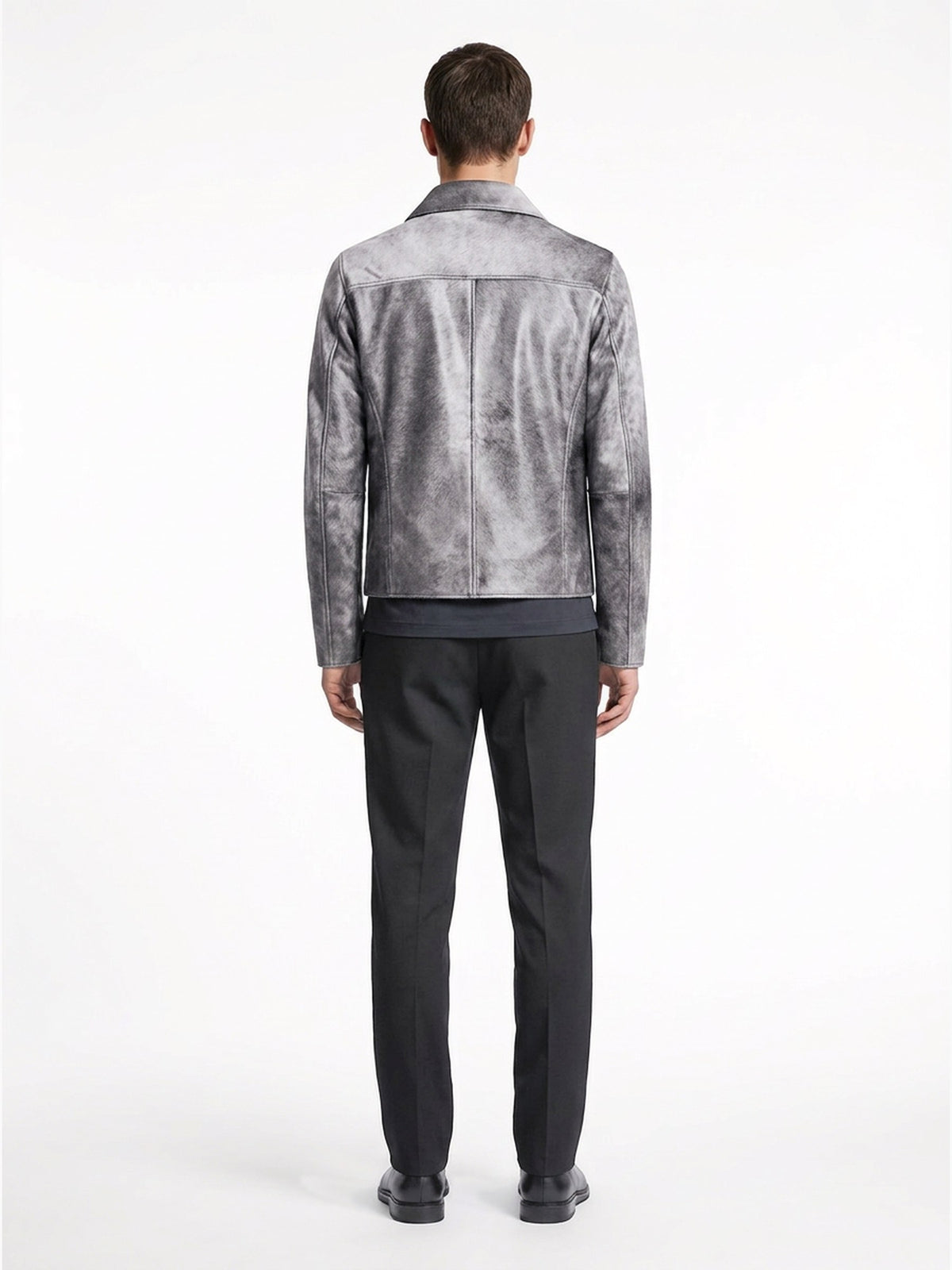Blouson en veau façon poulain gris, vue dos.