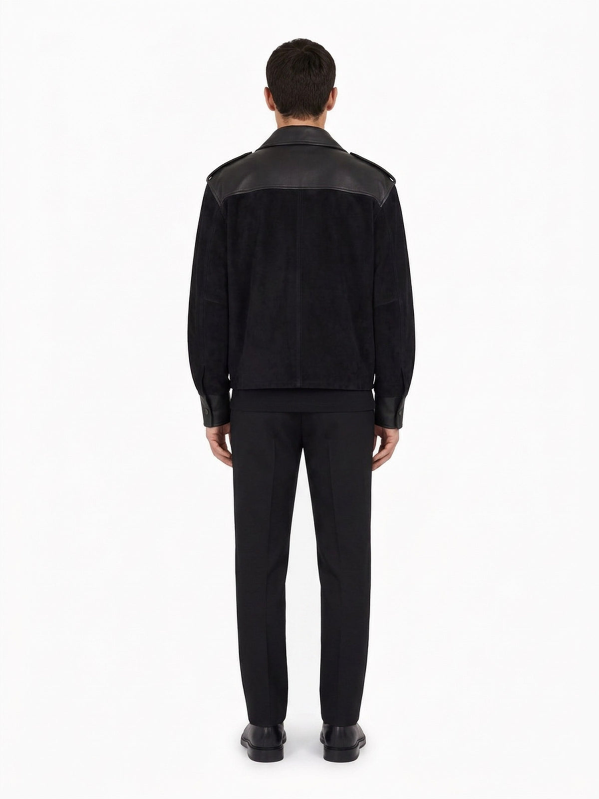 Blouson en suède noir porté de dos, collection RADICE Maison Godefroi